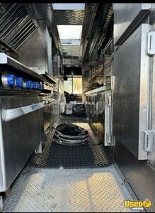 2006 Workhorse All-purpose Food Truck Stainless Steel Wall Covers New Jersey Gas Engine for Sale