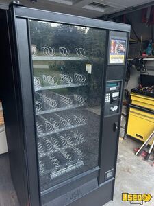 2007 932 Crane National Snack Machine Wisconsin for Sale