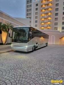 2007 C2045 Coach Bus Bathroom Florida Diesel Engine for Sale