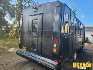 2007 E-450 Party Bus Backup Camera Oregon Gas Engine for Sale