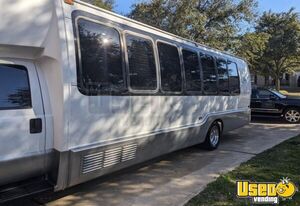 2007 F-550 Krystal Party Bus Texas Diesel Engine for Sale