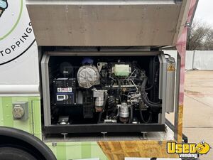 2007 Mt-45 Ice Cream Truck Stainless Steel Wall Covers Texas Diesel Engine for Sale