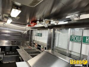 2007 Mt45 All-purpose Food Truck Insulated Walls Massachusetts Diesel Engine for Sale