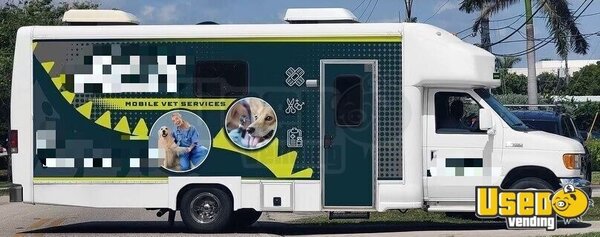 2007 Pet Care / Veterinary Truck Florida Gas Engine for Sale