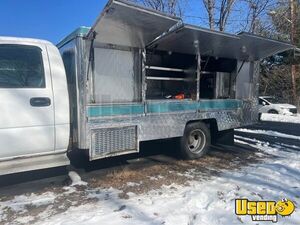 2007 Sierra Lunch Serving Food Truck New Jersey Gas Engine for Sale