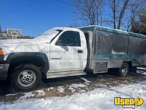 2007 Sierra Lunch Serving Food Truck Removable Trailer Hitch New Jersey Gas Engine for Sale