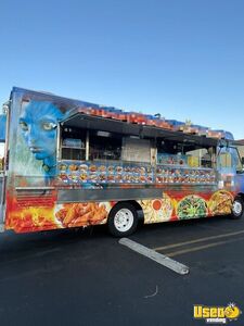 2007 W42 Taco Food Truck Cabinets California Gas Engine for Sale