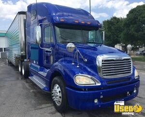2008 Columbia Freightliner Semi Truck Chrome Package Texas for Sale