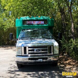 2008 Econoline Mobile Hair & Nail Salon Truck Air Conditioning Texas Gas Engine for Sale