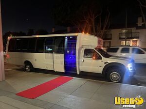 2008 F550 Shuttle Bus Party Bus California Diesel Engine for Sale