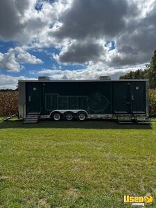 2008 Luxury 30ft Restroom / Bathroom Trailer Air Conditioning Michigan for Sale