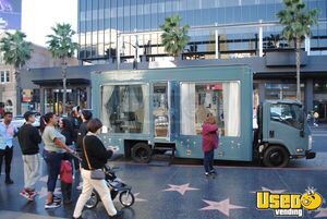 2008 Npr Mobile Hair & Nail Salon Truck Concession Window California Diesel Engine for Sale