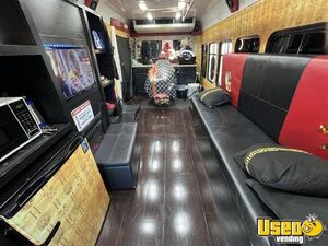 2009 4500 Mobile Hair & Nail Salon Truck 47 Colorado Diesel Engine for Sale