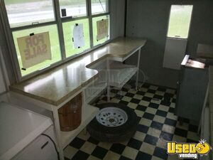 2009 716ht Concession Trailer Deep Freezer Illinois for Sale