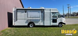 2009 E450 All-purpose Food Truck Indiana Gas Engine for Sale