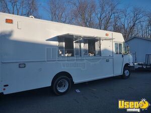 2009 P42 All-purpose Food Truck Concession Window Ohio Diesel Engine for Sale