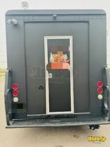 2009 W62 Commercial Chassis All-purpose Food Truck Exterior Customer Counter Colorado Diesel Engine for Sale