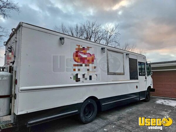 2009 Workhorse All-purpose Food Truck Indiana Gas Engine for Sale