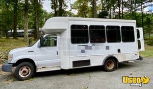 2010 E350 Super Duty Econoline Starcraft 14 Passenger Bus Shuttle Bus Air Conditioning New Jersey Diesel Engine for Sale