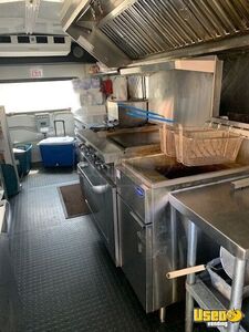 2010 E450 Passenger Bus All-purpose Food Truck Stovetop Texas Gas Engine for Sale