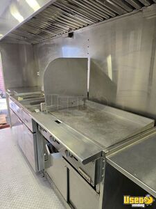 2010 W62 All-purpose Food Truck Deep Freezer New York Diesel Engine for Sale