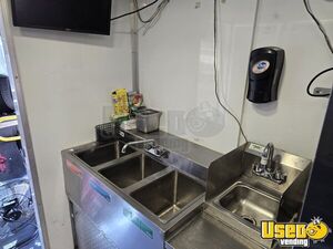 2010 W62 All-purpose Food Truck Electrical Outlets New York Diesel Engine for Sale