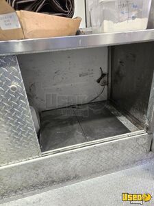 2010 W62 All-purpose Food Truck Gray Water Tank New York Diesel Engine for Sale