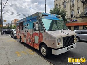 2010 W62 All-purpose Food Truck Stainless Steel Wall Covers New York Diesel Engine for Sale