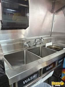 2011 E-350 Pizza Food Truck Upright Freezer Florida Gas Engine for Sale