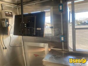 2011 E450 All-purpose Food Truck Diamond Plated Aluminum Flooring California for Sale