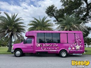 2011 E450 Mobile Hair & Nail Salon Truck Air Conditioning Florida Gas Engine for Sale