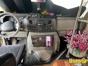 2011 E450 Mobile Hair & Nail Salon Truck Electrical Outlets Florida Gas Engine for Sale