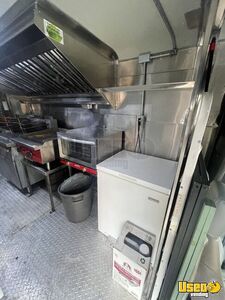 2011 E450 Super Duty All-purpose Food Truck Diamond Plated Aluminum Flooring Maryland Gas Engine for Sale