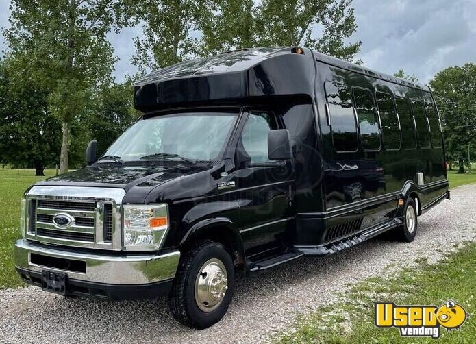 Used 2011 Ford Econoline Shuttle Bus - Seats 24 Passengers - For Sale ...