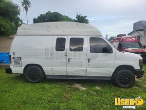 2011 Econoline Van Pet Care / Veterinary Truck Air Conditioning Florida Gas Engine for Sale