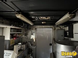 2011 Uxt-8 Kitchen Food Trailer Diamond Plated Aluminum Flooring Ohio for Sale