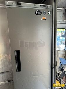 2011 W42 All-purpose Food Truck Exterior Customer Counter Michigan Gas Engine for Sale