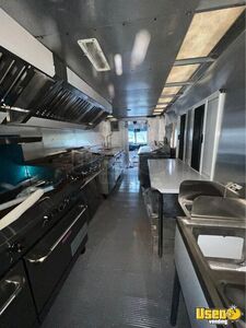 2011 Workhorse All-purpose Food Truck Fryer Michigan Gas Engine for Sale