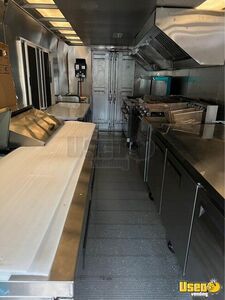 2011 Workhorse All-purpose Food Truck Oven Michigan Gas Engine for Sale