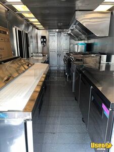 2011 Workhorse All-purpose Food Truck Stovetop Michigan Gas Engine for Sale