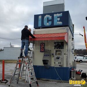 2012 15'8" X 7'10" Bagged Ice Machine 2 Arkansas for Sale