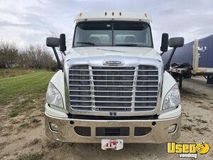 2012 Cascadia Freightliner Semi Truck 4 Wisconsin for Sale