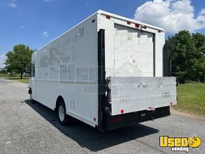 2012 F59 Stepvan Wheelchair Lift Delaware Gas Engine for Sale