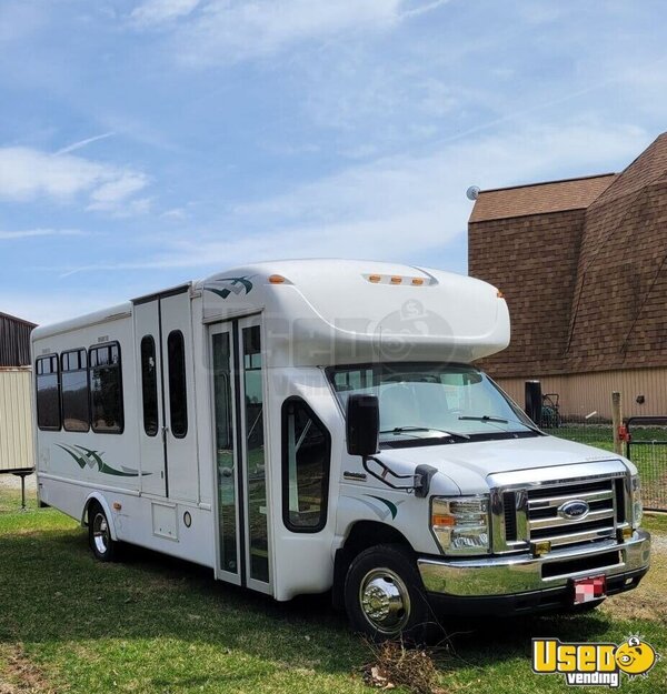 2013 E-450 Starcraft Shuttle Bus Shuttle Bus Indiana Gas Engine for Sale