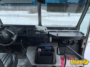 2013 E-450 Superduty Chassis All-purpose Food Truck Warming Cabinet Michigan Gas Engine for Sale