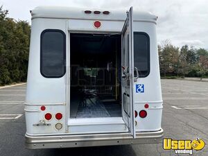 2013 E450 Shuttle Bus Transmission - Automatic New York Gas Engine for Sale