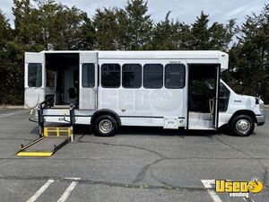 2013 E450 Wheelchair Shuttle Bus Shuttle Bus Air Conditioning New York Gas Engine for Sale