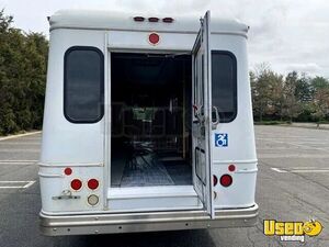 2013 E450 Wheelchair Shuttle Bus Shuttle Bus Custom Wheels New York Gas Engine for Sale