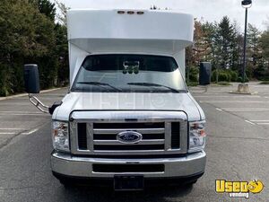 2013 E450 Wheelchair Shuttle Bus Shuttle Bus Gas Engine New York Gas Engine for Sale