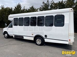 2013 E450 Wheelchair Shuttle Bus Shuttle Bus Interior Lighting New York Gas Engine for Sale